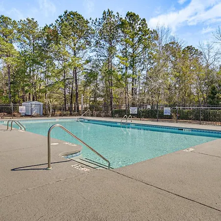 Murrells Inlet Condo With Pool Access, Near Beach!